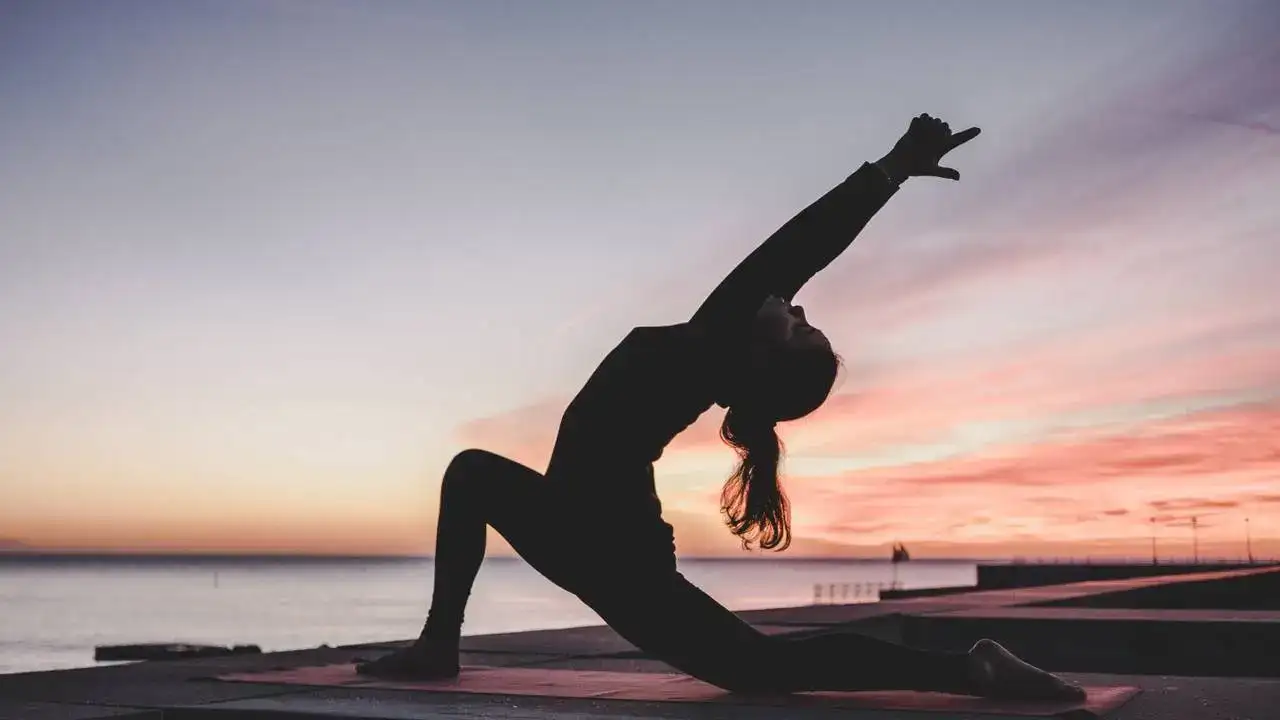 Fondo decorativo Sistema Purnam - Yoga al atardecer
