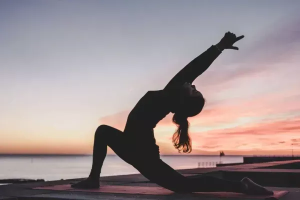 Miniatura del vídeo: Dípika Vinyasa Yoga nivel Intermedio